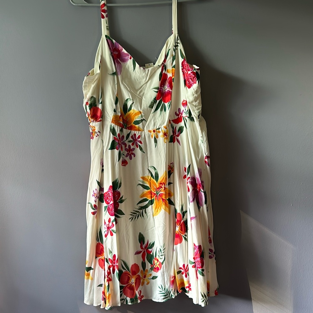 Old Navy white floral dress